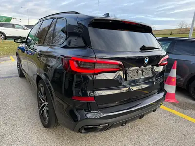 BMW X5 xDrive 30d – SUV premium diesel avec 88'300 km — rear view