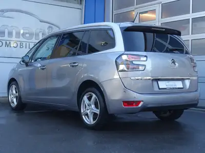 Citroën C4 Spacetourer 2.0 BlueHDi Shine — Monospace spacieux, diesel économique — dashboard
