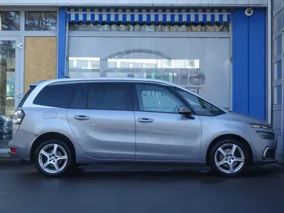Citroën C4 Spacetourer 2.0 BlueHDi Shine — Monospace spacieux, diesel économique — Thumbnail 8