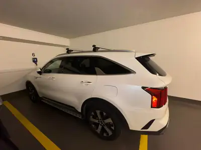 Kia Sorento 1.6 T-GDi PHEV — SUV hybride rechargeable, 50'000 km, garantie 2028 — rear view