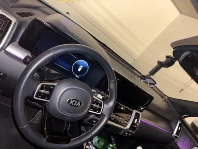 Kia Sorento 1.6 T-GDi PHEV — SUV hybride rechargeable, 50'000 km, garantie 2028 — interior