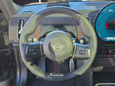 MINI Countryman John Cooper Works ALL4 — Performance sportive et polyvalence SUV — Miniatur 9