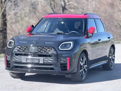 MINI Countryman John Cooper Works ALL4 — Performance sportive et polyvalence SUV — Miniatur 16