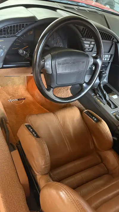 Chevrolet Corvette Targa Veteran 1991 — Légende américaine décapotable, 79'000 km — Miniatur 7