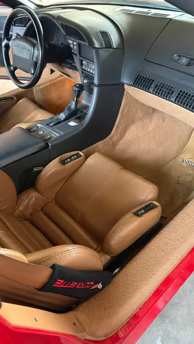 Chevrolet Corvette Targa Veteran 1991 — Légende américaine décapotable, 79'000 km — Miniatur 8