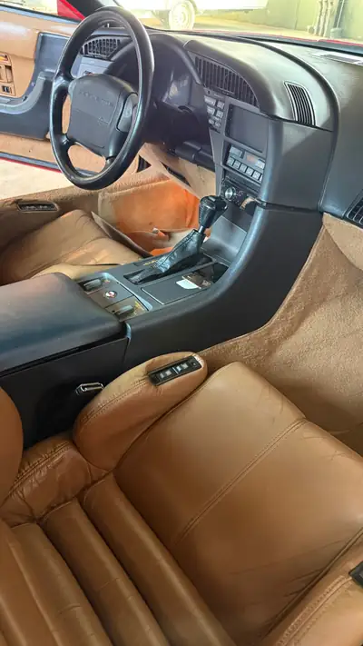 Chevrolet Corvette Targa Veteran 1991 — Légende américaine décapotable, 79'000 km — Miniatur 10