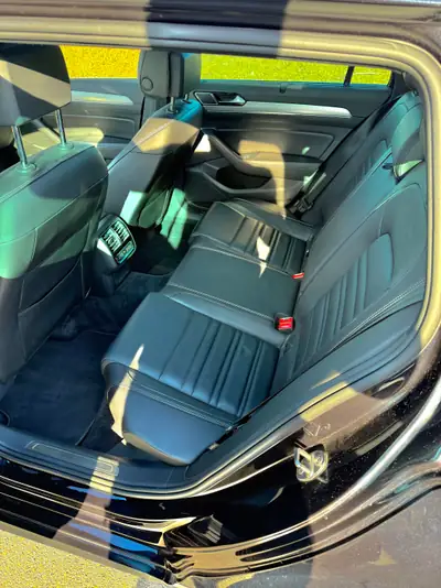 VW Passat Variant 2.0 TSI 280 ch — Break intégral 4Motion, entretien premium — Miniatura 13