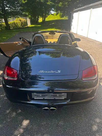 Porsche 718 Boxster S — Cabriolet sportif 295 ch, Manuel, Historique sans accident — intérieur