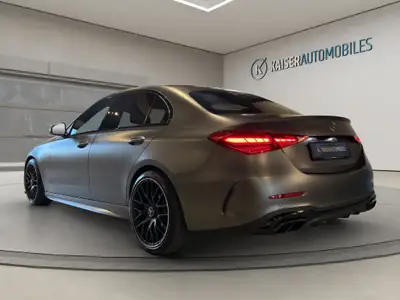 Mercedes-Benz C 300 4Matic AMG Line — Berline sportive, faible kilométrage, origine suisse — fianco