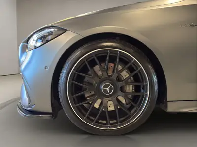 Mercedes-Benz C 300 4Matic AMG Line — Berline sportive, faible kilométrage, origine suisse — Miniatura 8