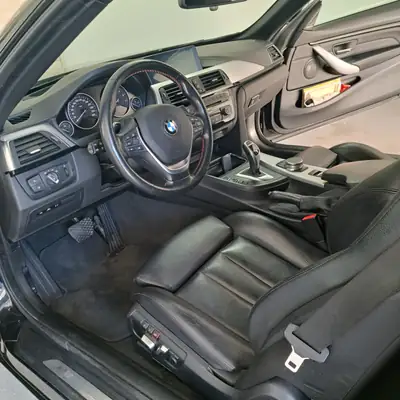 BMW 430i Cabriolet xDrive — Roadster sportif, intérieur premium noir — Miniatura 10