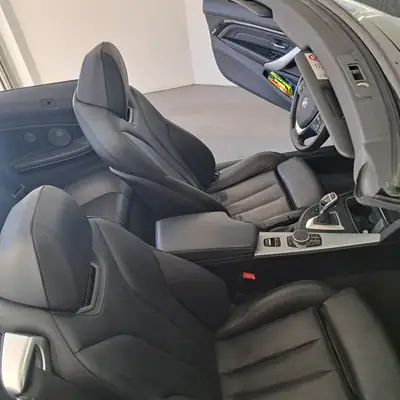 BMW 430i Cabriolet xDrive — Roadster sportif, intérieur premium noir — Miniatura 15