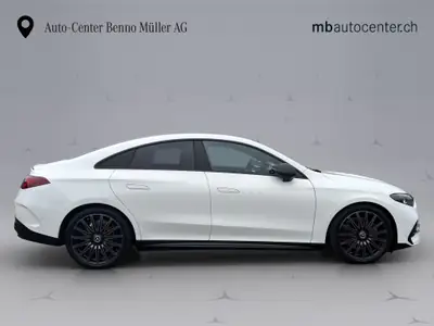 Mercedes-Benz CLA 220 AMG Line 4matic — Berline dynamique, transmission automatique, très faible kilométrage — détail