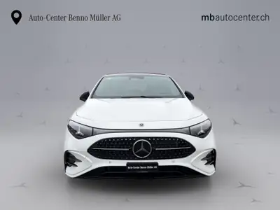 Mercedes-Benz CLA 220 AMG Line 4matic — Berline dynamique, transmission automatique, très faible kilométrage — Miniature 8