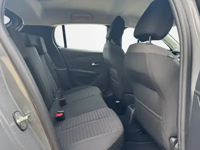 Peugeot 208 1.2 PureTech Active — Citadine moderne, état neuf et garantie constructeur — Miniature 15