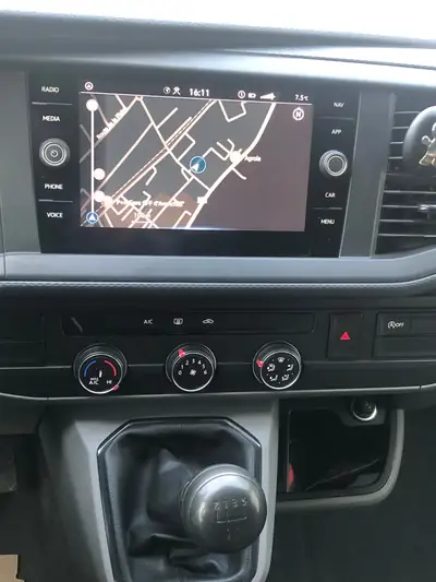 VW T6.1 2.0 TDI Entry — Utilitaire robuste, sans accident, kilométrage modéré — fianco