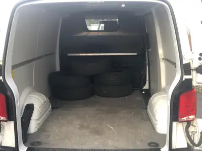 VW T6.1 2.0 TDI Entry — Utilitaire robuste, sans accident, kilométrage modéré — cruscotto