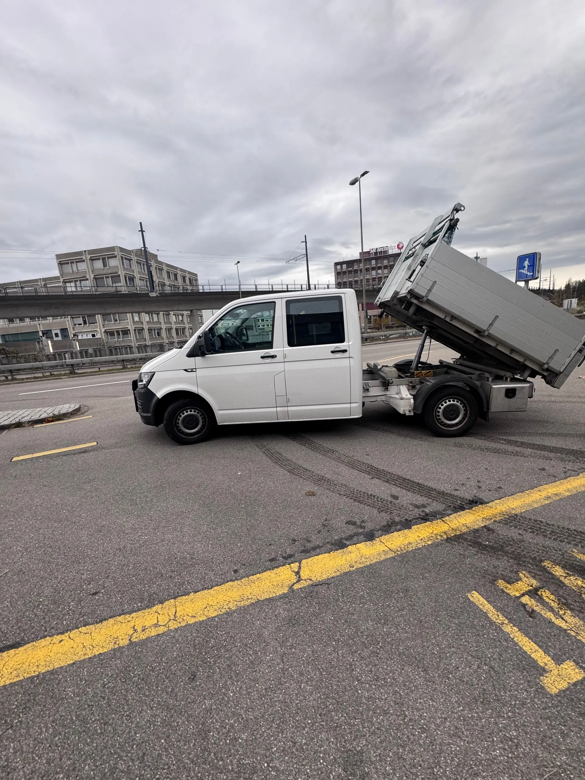 Volkswagen T6 2018 occasion Zürich-Flughafen — 3