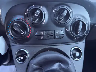 Fiat 500 1.0 MildHybrid Lounge — Citadine urbaine efficace, 31'700 km seulement — Thumbnail 16