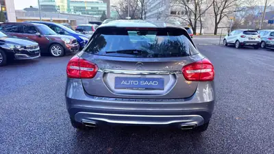 Mercedes-Benz GLA 250 Urban 4Matic — SUV compact premium, 4 roues motrices, 128'000 km — interior