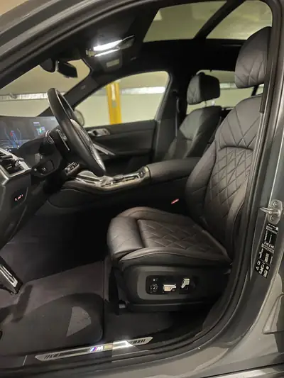 BMW X6 xDrive 48V 30d M Sport Pro — SUV coupé diesel hybride, 20 900 km seulement — Innenraum