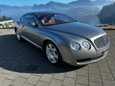 Bentley Continental GT 6.0 — Coupé de prestige avec moteur 12-cylindres mythique — rear view