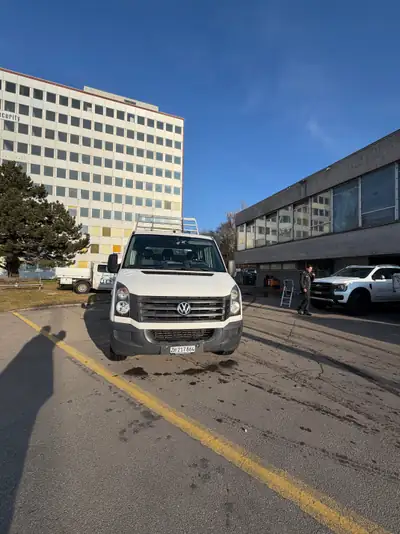 VW Crafter 35 2.0 TDI CR — Utilitaire fiable 136 ch, sans sinistre — side view