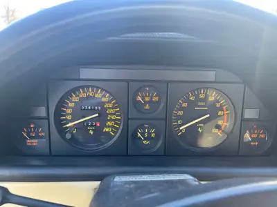 Ferrari Mondial 3.4 T — Chef-d'œuvre V8 des années 90, 4 places authentiques — Miniatur 15