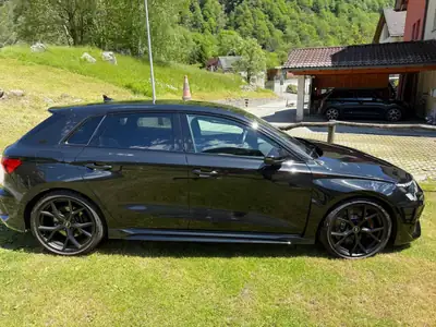 Audi RS3 Sportback 2.5 TSI quattro — 400 ch, design noir intégral, 69'000 km — interni