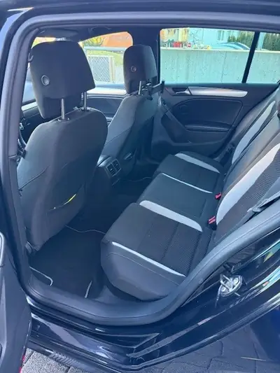 VW Golf 2.0 TSI R 4Motion — 270 ch, Quattro intégral, freins récemment rénovés — Miniatura 8