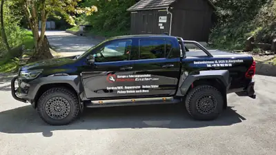 Toyota HI-LUX 2.8D-4D GR II — Pick-up 4x4 premium, 4500 km, équipements tout-terrain — détail