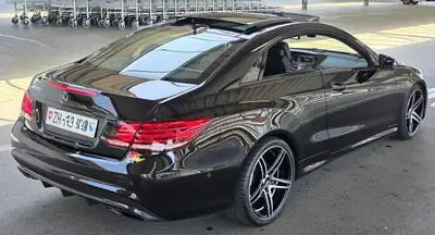 Mercedes-Benz E 400 Coupé — Élégance sportive et motorisation 333 ch, kilométrage maîtrisé — Miniatur 7