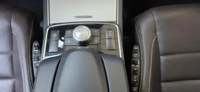 Mercedes-Benz E 400 Coupé — Élégance sportive et motorisation 333 ch, kilométrage maîtrisé — Miniatur 12