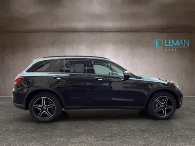 Mercedes-Benz GLC 200 AMG Line 4Matic — SUV hybride premium, 44 500 km, sans sinistre — tableau de bord
