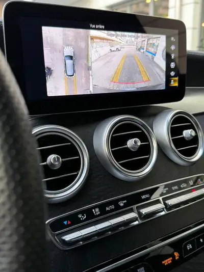 Mercedes-Benz GLC 200 AMG Line 4Matic — SUV hybride premium, 44 500 km, sans sinistre — Miniature 13