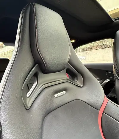 Mercedes-AMG A 35 4Matic Speedshift — Compacte sportive 306 ch, 75'000 km — Miniature 9
