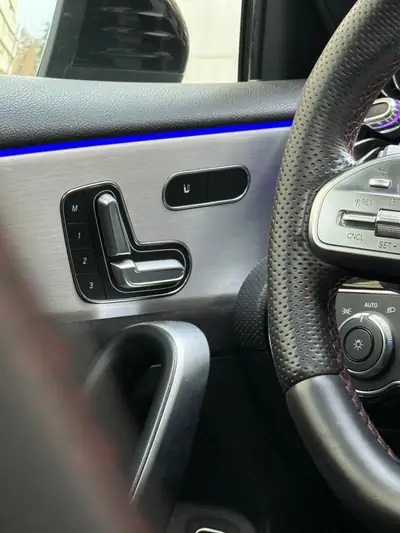 Mercedes-AMG A 35 4Matic Speedshift — Compacte sportive 306 ch, 75'000 km — Miniature 11