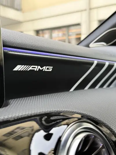 Mercedes-AMG A 35 4Matic Speedshift — Compacte sportive 306 ch, 75'000 km — Miniature 14