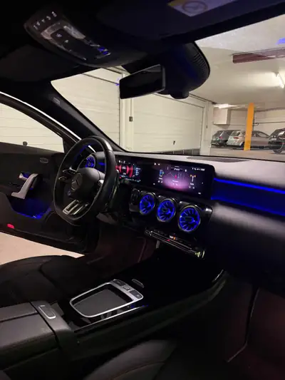 Mercedes-AMG A 35 4Matic+ — Sportive compacte haute performance, 51 500 km seulement — Miniatur 8
