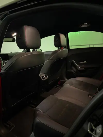 Mercedes-AMG A 35 4Matic+ — Sportive compacte haute performance, 51 500 km seulement — Miniatur 9