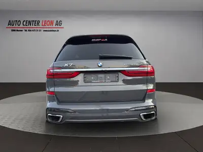 BMW X7 xDrive 48V 40d — SUV 7 places premium, motorisation hybride diesel performante — dashboard