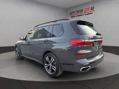 BMW X7 xDrive 48V 40d — SUV 7 places premium, motorisation hybride diesel performante — interior