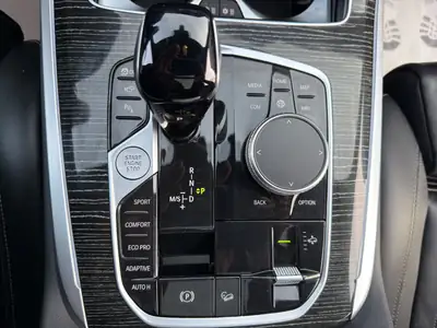 BMW X7 xDrive 48V 40d — SUV 7 places premium, motorisation hybride diesel performante — Thumbnail 23