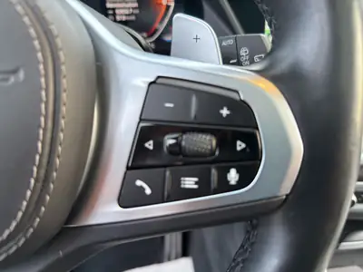 BMW X7 xDrive 48V 40d — SUV 7 places premium, motorisation hybride diesel performante — Thumbnail 25