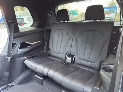 BMW X7 xDrive 48V 40d — SUV 7 places premium, motorisation hybride diesel performante — Thumbnail 28