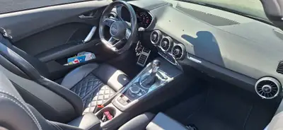 Audi TT S Roadster 2015 — Cabriolet sportif 310 ch, très faible kilométrage — vista posteriore