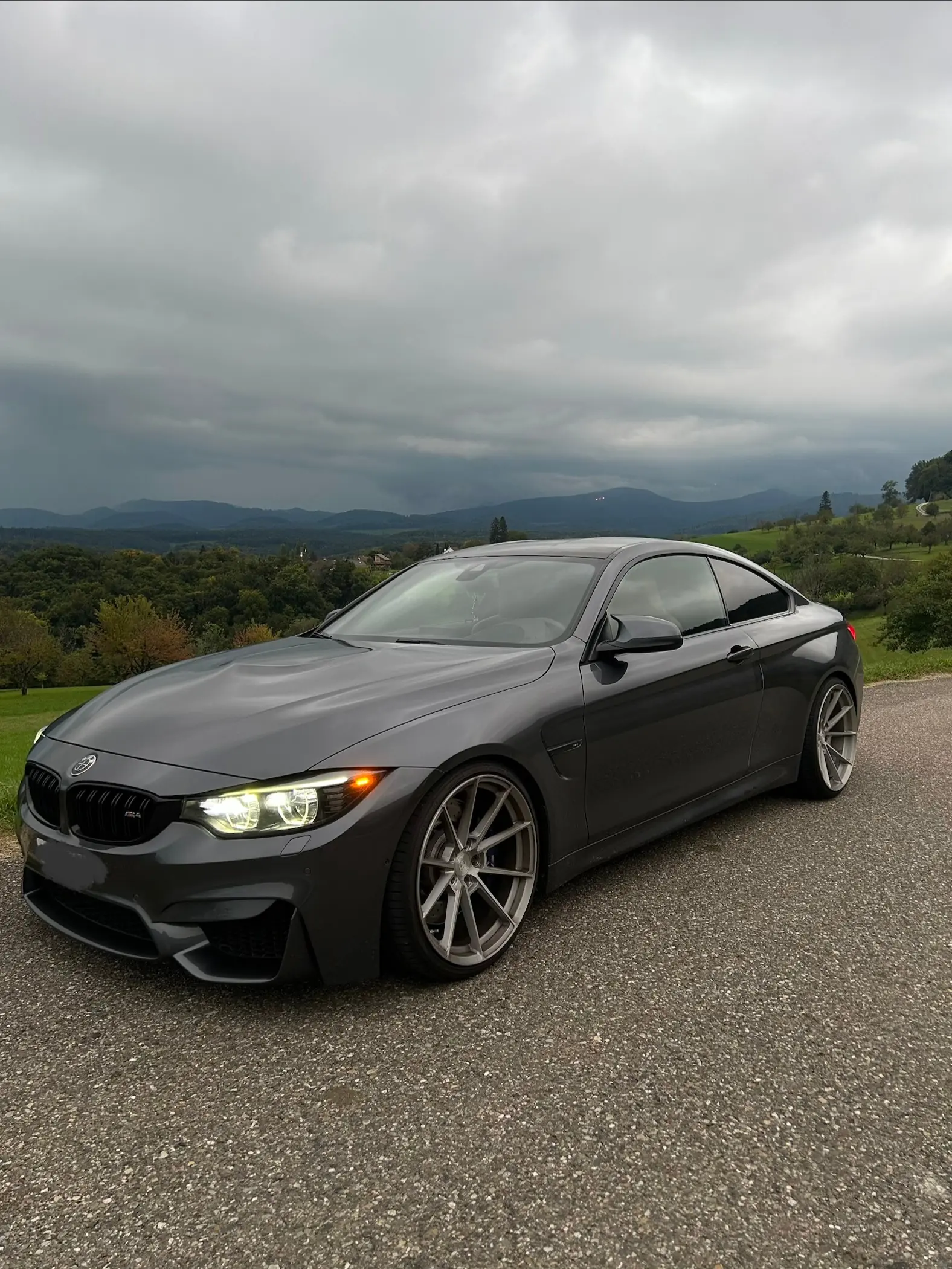 BMW M4 Coupé 431 ch — Sportive d'exception avec préparation Grail