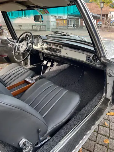Mercedes-Benz SL 250 1967 — Cabriolet mythique, 107'711 km, histoire certifiée — Miniatur 10