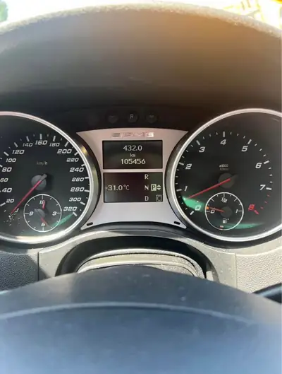 Mercedes-Benz ML 63 AMG — SUV haute performance, 510 ch et seulement 105'000 km — Detail