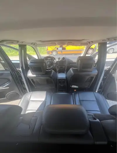 Mercedes-Benz ML 63 AMG — SUV haute performance, 510 ch et seulement 105'000 km — Armaturenbrett